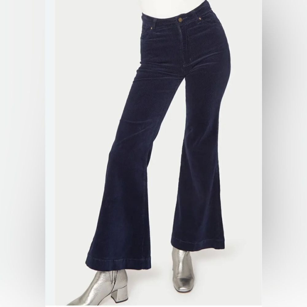 ROLLA'S Eastcoast flare corduroy in Navy. Boho 70’s inspired bell bottoms 27 NWT - Picture 4 of 11